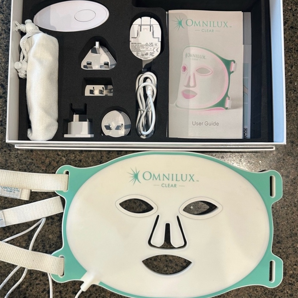 Omnilux Clear LED Facial Mask clear Women Skincare